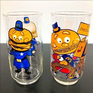 (2) Vintage McDonald's Collectible Glass Cups 1977
